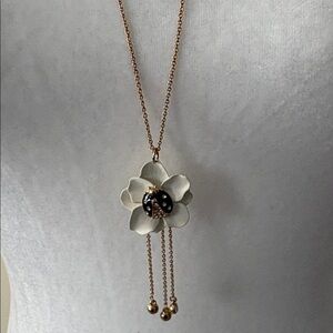 Ann Taylor Gold and Cream Floral Necklace